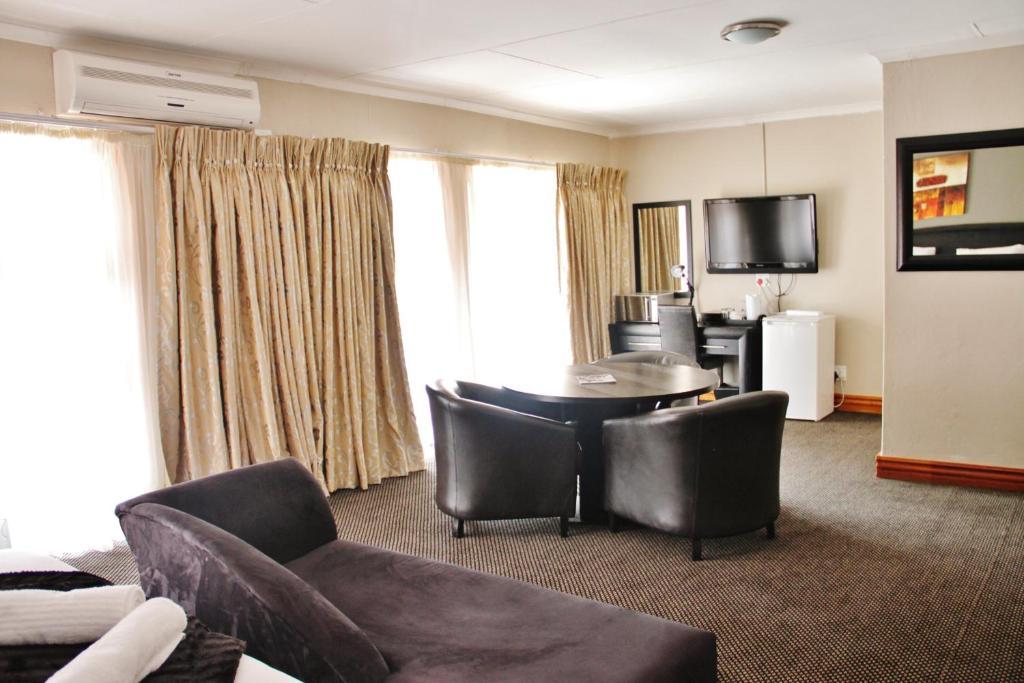 Ruby Stone Boutique Hotel Polokwane Kültér fotó
